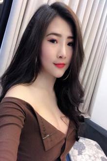 Vẫn Là Thằng Lặng Lẽ Đi Sau Em Và Nó