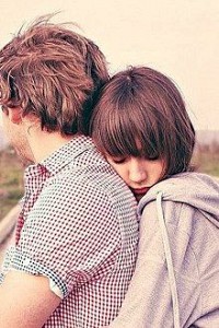 Bắt Gặp Gấu Ôm Eo Thằng Khác