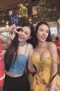 Bồn Cầu Cho Các Cô Chủ Xinh Đẹp (Femdom)