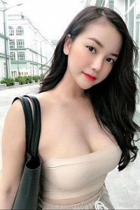 Cưa Thím Tại Nhà