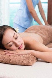 Dì Vợ Là Nhân Viên Massage