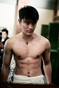 Tôi Đã Bị Bẻ Cong Như Thế Nào?