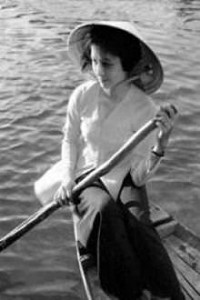 Cô Gái Lái Đò